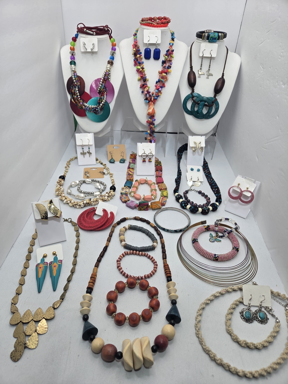 ​HUGE 38 pc Jewelry LUCKY BRAND Wood Bead Vintage To Now LOT Necklaces Bracelets
